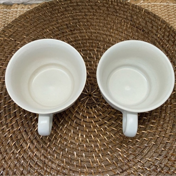 Vintage Pfaltzgraff Coffee Cups Ivory Blue Folk Art Stoneware Kitchen Ware 2 - Picture 6 of 13